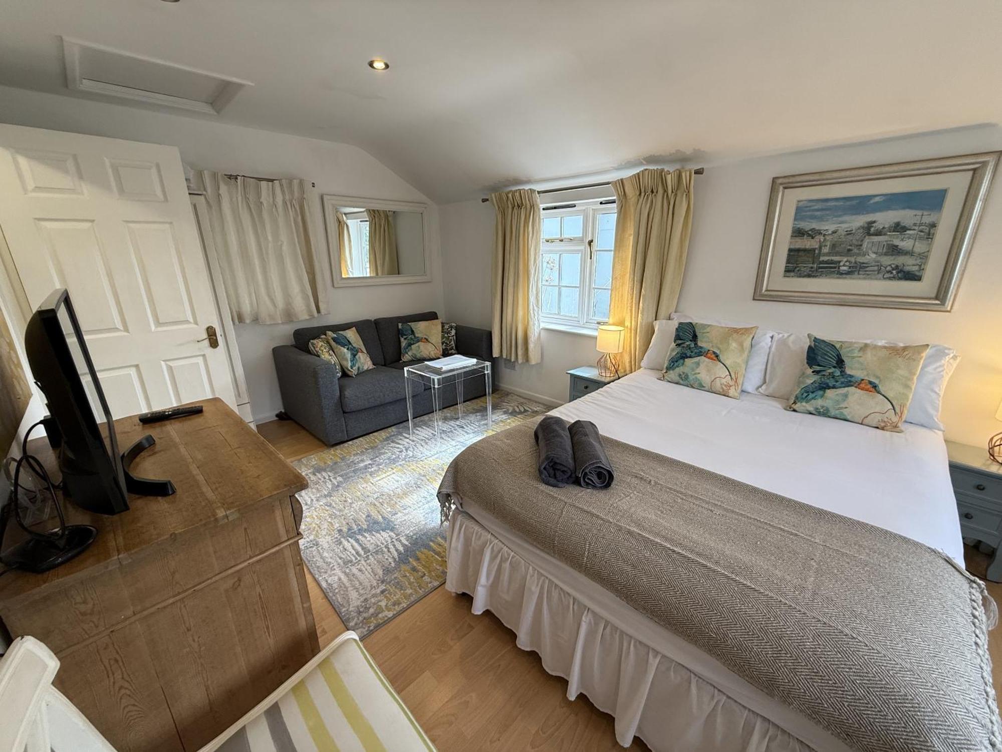 Private Entry Guesthouse Hideaway Hordle ภายนอก รูปภาพ
