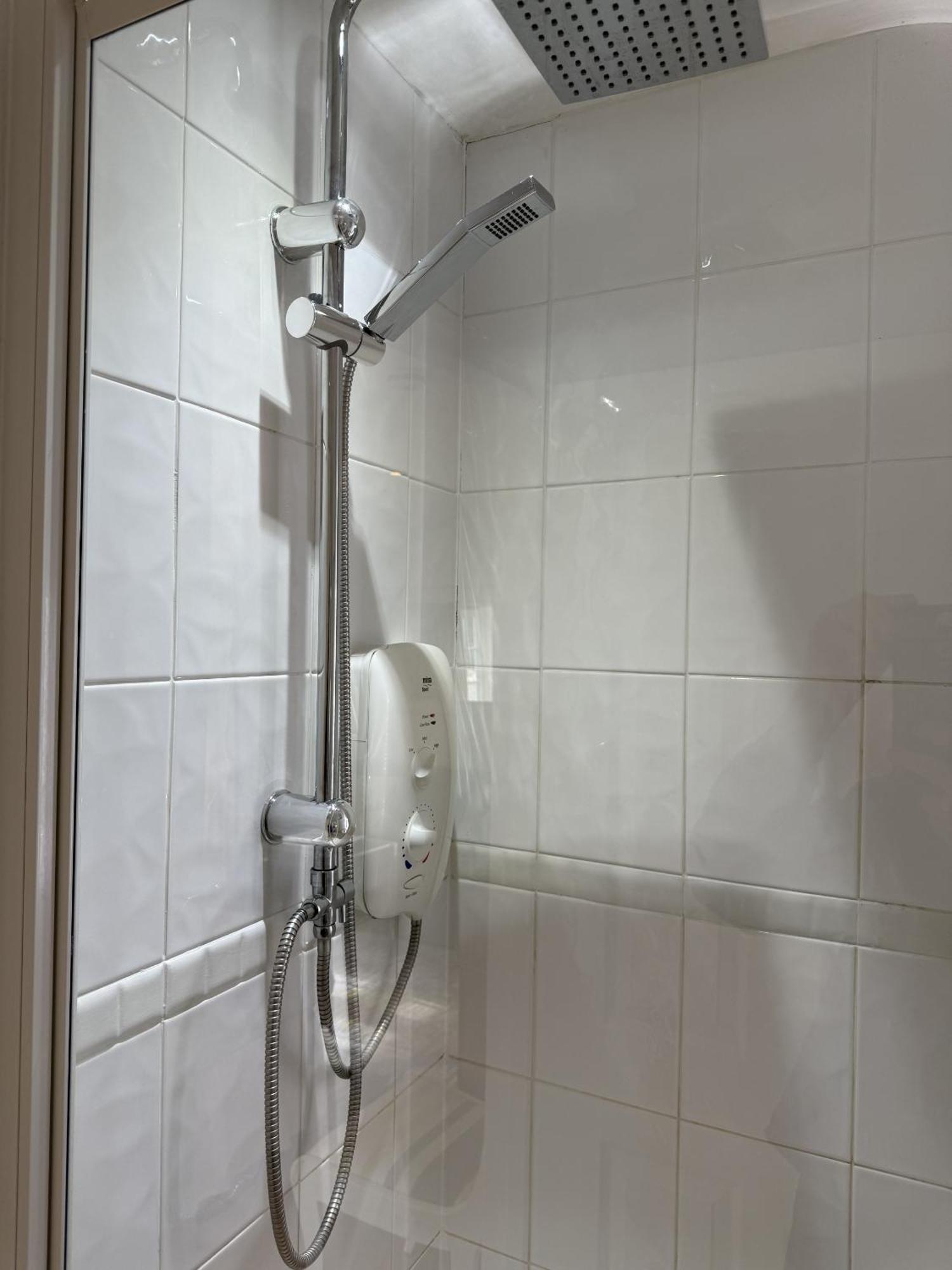 Private Entry Guesthouse Hideaway Hordle ภายนอก รูปภาพ